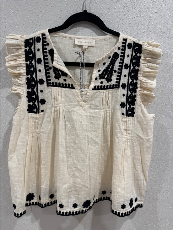 Jennifer & Grace Other - Jennifer & Grace Ivory Black Embroidered Boho Ruffle Flutter Sleeve Top M